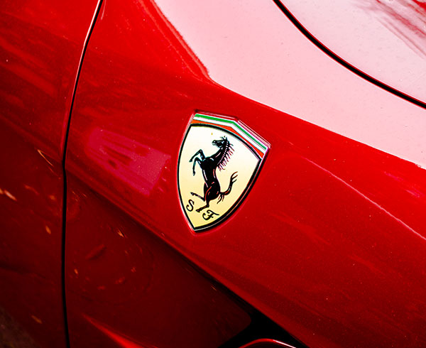 AutoHub - O seu centro de soluções Auto - CarrosUsados - Carros Como Novos - Carros Usados Ferrari e Muito Mais em Lisboa- Ferrari_8