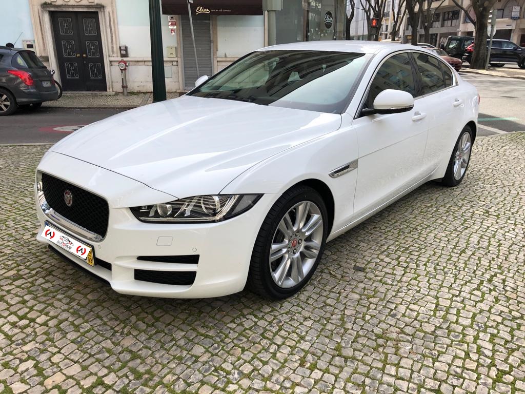 Usado Jaguar XE - Auto Hub - Carros Usados em Lisboa - A melhor seleção de carros da prestigiada marca Jaguar!