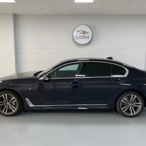 BMW Série 7 2015 usado_Stand Carros Usados Lisboa_Automóveis seminovos_1
